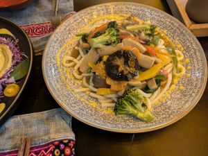 Stir fry udon noodles at SU - Sapa Vegetarian Restaurant in Sapa