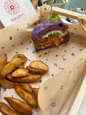  at Flower Burger in Pescara