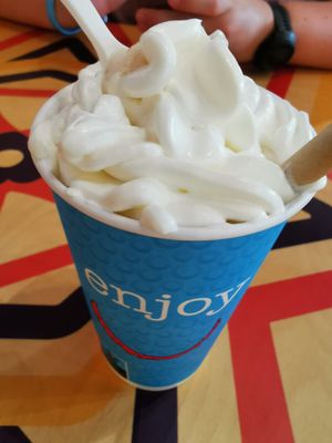 Oat milk milkshake 🤤 at Flower Burger in Pescara