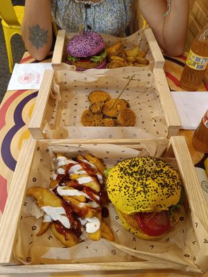  at Flower Burger in Pescara