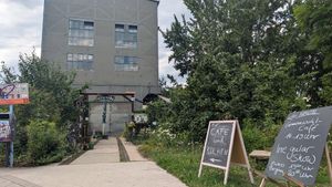  at Nirgendwo in Berlin