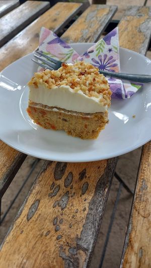 cartot cake 1,50€ at Nirgendwo in Berlin