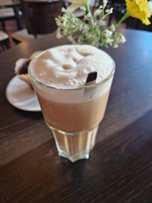Latte Macciato mit Sojamilch at Coffee Bay in Kassel