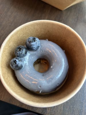 
Blueberry Donut 6,50€  at Moriz - Zuckerbäckerei & Manufaktur in Vienna