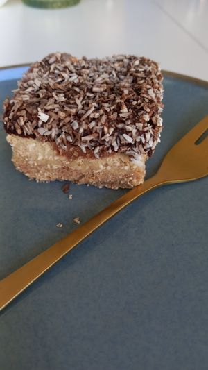 raw cake bounty style 4,50€ at Sannie in Ratingen