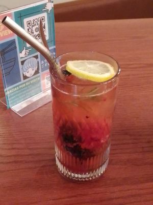 Very berry lemonade at Vegan Ramen Mei - Roma in Mexico City