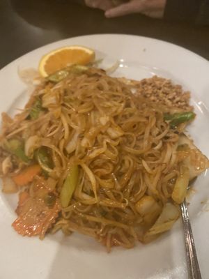 Pad Thai with veggies at Tup Tim Thai in Topeka
