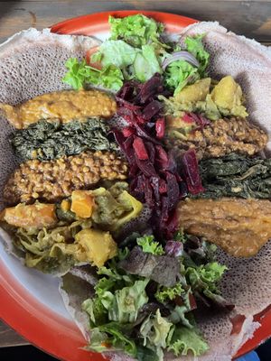 Mixed plate for two on injera  at African Pearl in Frankfurt