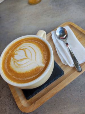 Latte at 102 Panadería Artesanal in Santiago