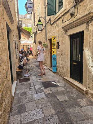 Outside at GreenGo Juices Smoothies & Coffee to go in Dubrovnik