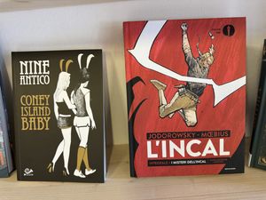 comics  at Super ZaZa in Venice