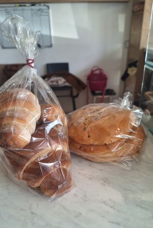 Naan y más croissants 🌿🥐✨️ at Corazón de Concha in San Andres Cholula