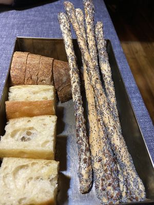 Pane e focaccia con lievito madre e grissini ai semi   at Soul Kitchen - Creatività Vegetale in Turin