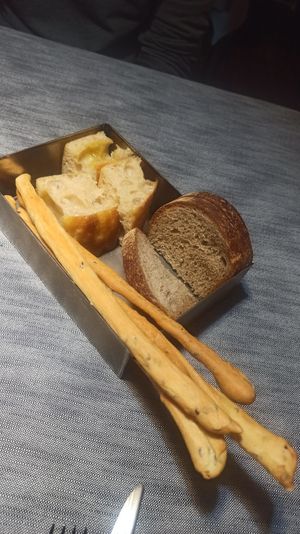 Pane, focaccia e grissini di loro produzione at Soul Kitchen - Creatività Vegetale in Turin