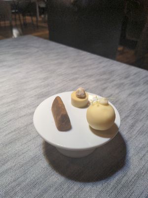 3 savoury desserts : truffel style, hazelnuts and yuzu at Soul Kitchen - Creatività Vegetale in Turin