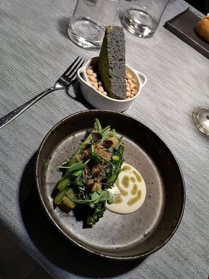 TRA-CHIC: Cicoria, Tartufo, Kiwi, Salsa De-tonnè at Soul Kitchen - Creatività Vegetale in Turin