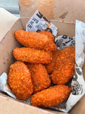 Buffalo Wings at Odd Burger in Ottawa