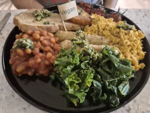 Vegan breakfast at 17 Grams in Chichester