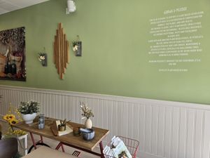  at Othello's in Woodland Hills