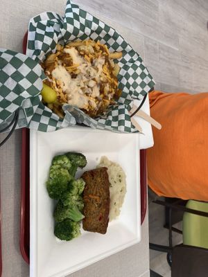 Ultimate chili with fries and tots, meatloaf with broccoli and mashed potatoes   at Othello's in Woodland Hills