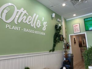  at Othello's in Woodland Hills