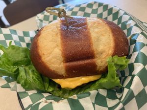  at Othello's in Woodland Hills