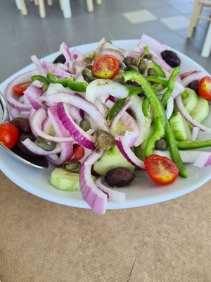 Vegan Greek salad at Taverna Glyfada in Naxos