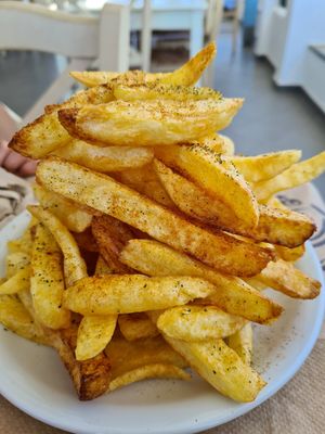 French fries at Taverna Glyfada in Naxos