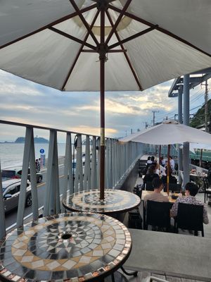 Terrace at Windera Cafe - 七里ヶ浜店 in Kamakura