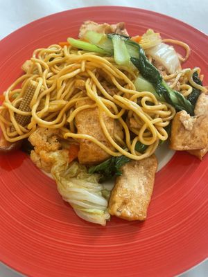 Noodles with tofu and vegetables   at Magnolia Veggie Restaurant in Phnom Penh