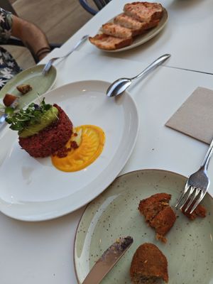 Lentil tartare at La Capella in Sabadell