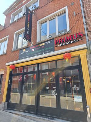 Front at Everest Sushi in Tielt