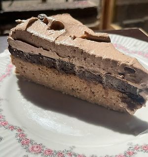  at 19:77 - VEGAN:DINER+BAR, Home of RAMONES MUSEUM in Berlin