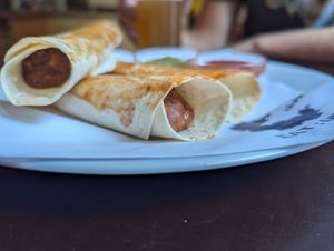 Taquitos filled with beans and minced soy meat at 19:77 - VEGAN:DINER+BAR, Home of RAMONES MUSEUM in Berlin