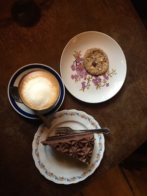 Latte, cookie, cake!!!!!   at 19:77 - VEGAN:DINER+BAR, Home of RAMONES MUSEUM in Berlin