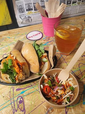 Tofu bánh mì, spicy slaw, and homemade lemon iced tea at Bánh Mì Brothers in Edinburgh