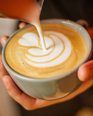 Capuccino Italiano preparado com deleite de aveia e grão especial de café 
 at The Koffie Waffles in Brasilia