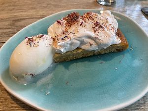 Lemoncake  at Waanzinnig Tilburg in Tilburg