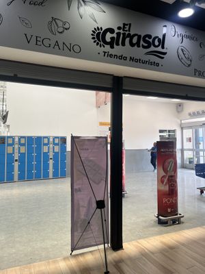 Tienda el Girasol   at Vegy Yug    in Queretaro