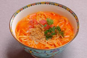 冷やし豆乳担々麺
Cold Dandan noodle with soy milk soup at Chinese Restaurant FANFAHR - 中国料理「皇華」 in Nagano