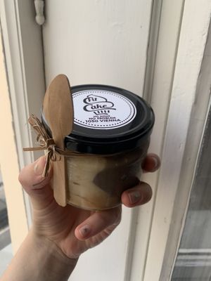Dessert a la Monte (anm. Nicht im Lokal verzehrt) mit wedelt zum mitnehmen ✨  at Fit Cake in Vienna