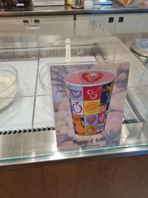 They also offer vegan frappè at Gelateria Porta Romana - 126 in Milan