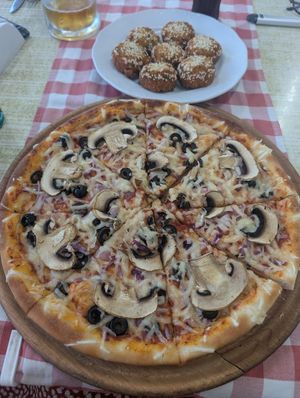 My vegan vegetable pizza with additional mushrooms at Briz in Sunny Beach