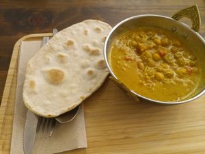 Curry at RootBark EtnoBrunch in Redondela