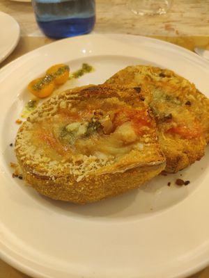 Escalopa de berenjena a la napolitana at New Vita Restaurant in Sabadell