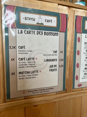 Vegan milk options are included in the price at Otaku Café in Orleans