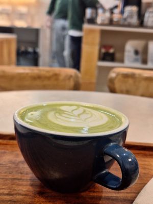 Super te matcha at Doble Uve Obrador in Madrid