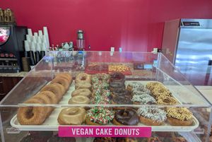 vegan cake donuts at Donut King in Beaverton