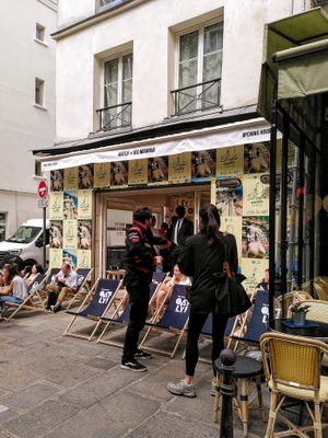 Façade Second Week at Oatly - Pop-Up in Paris