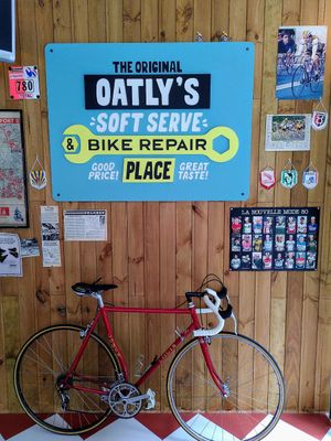 Lady week's interior at Oatly - Pop-Up in Paris